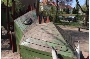 Macht einen traurigen Eindruck - der Drachen auf dem Spielplatz in der Baumschulenstraße