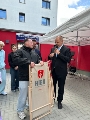 Zur Einweihung ein Geschenk der Stadt