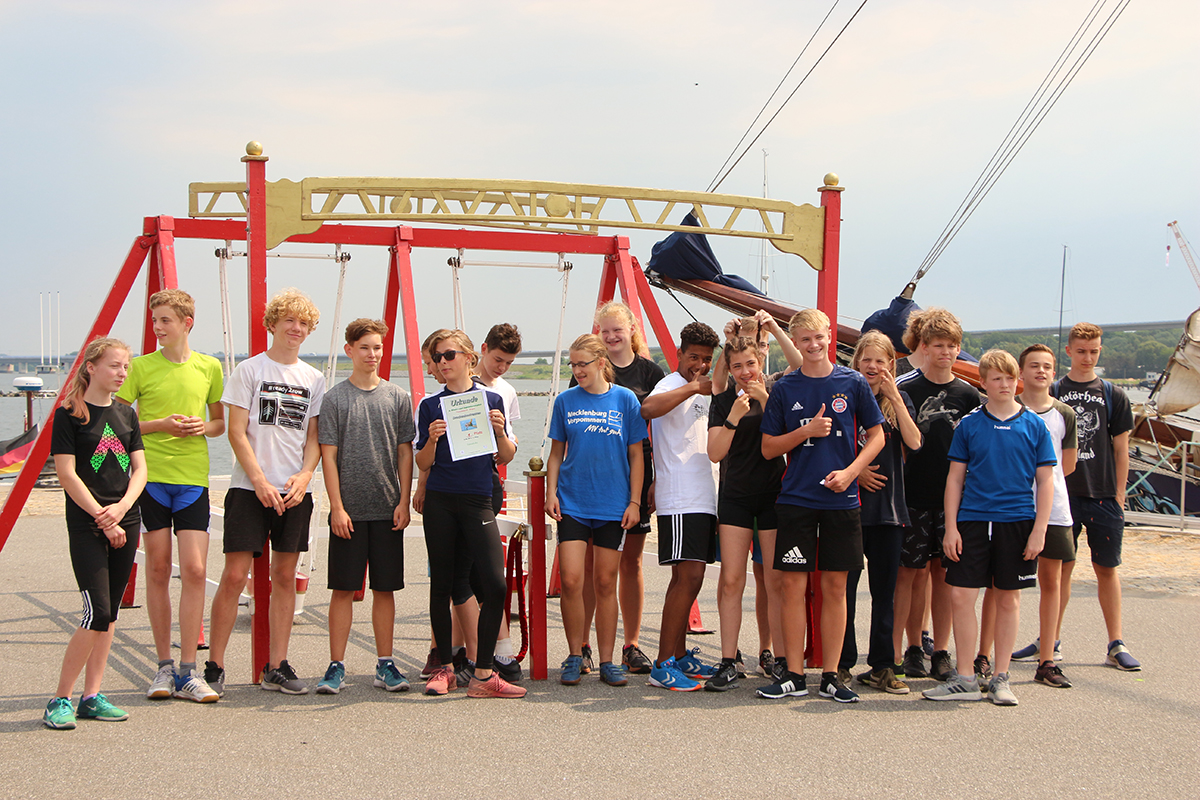 Drachenbootrennen Hafentage Stralsund 2018 - Schulteams
